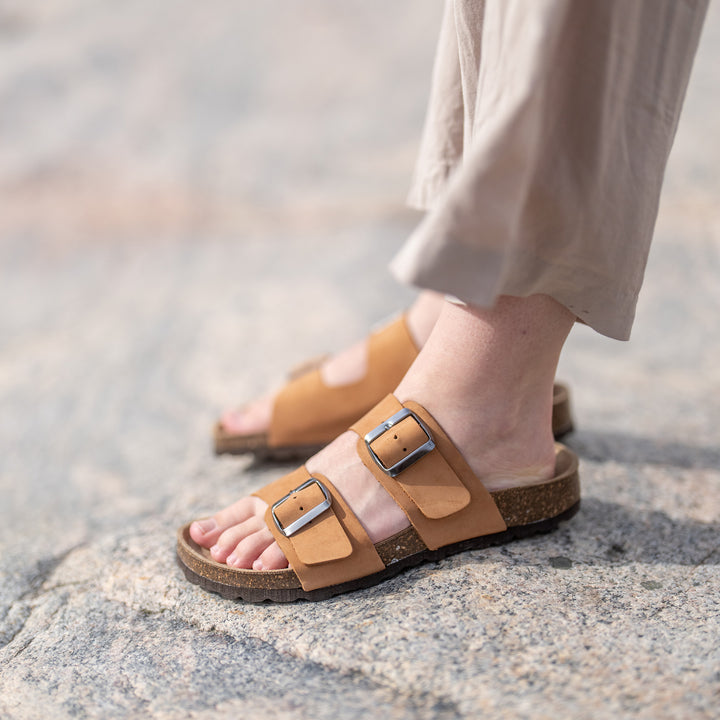 AURINKO Naisten sandaalit