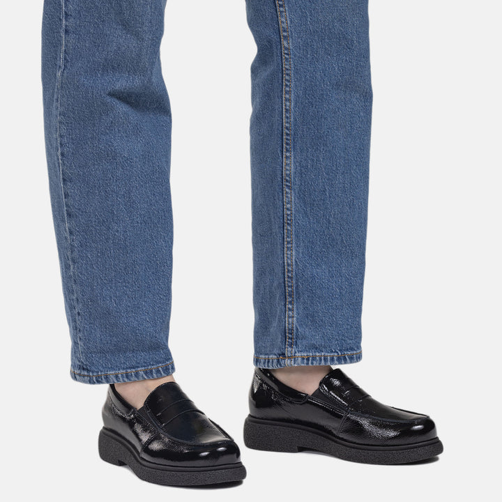 KREPPI Naisten loaferit