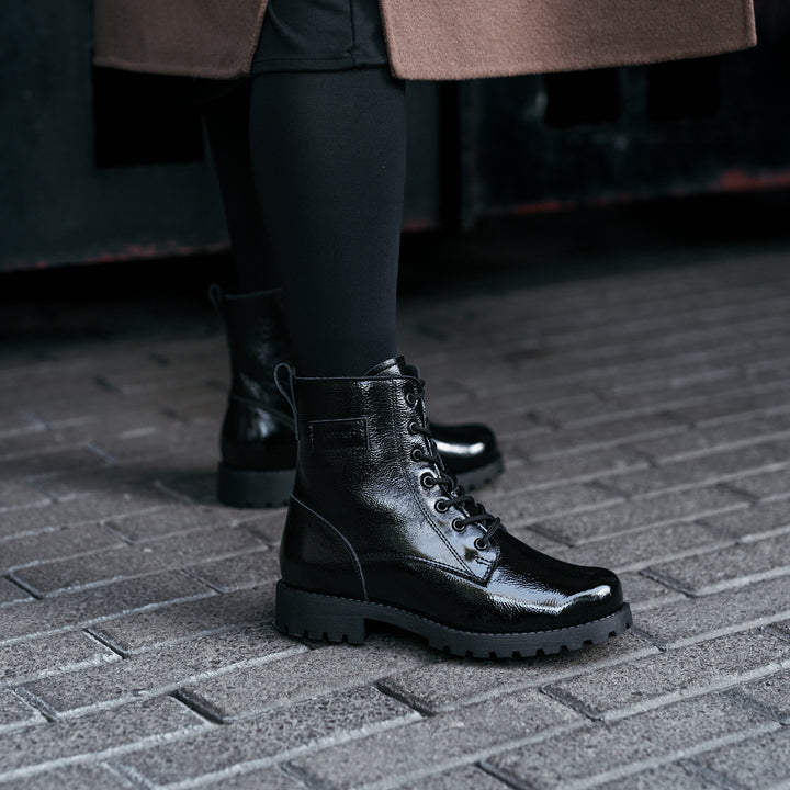 KARA Naisten lakerimaiharit