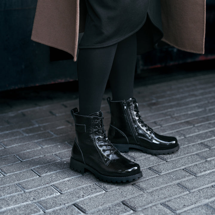 KARA Naisten lakerimaiharit