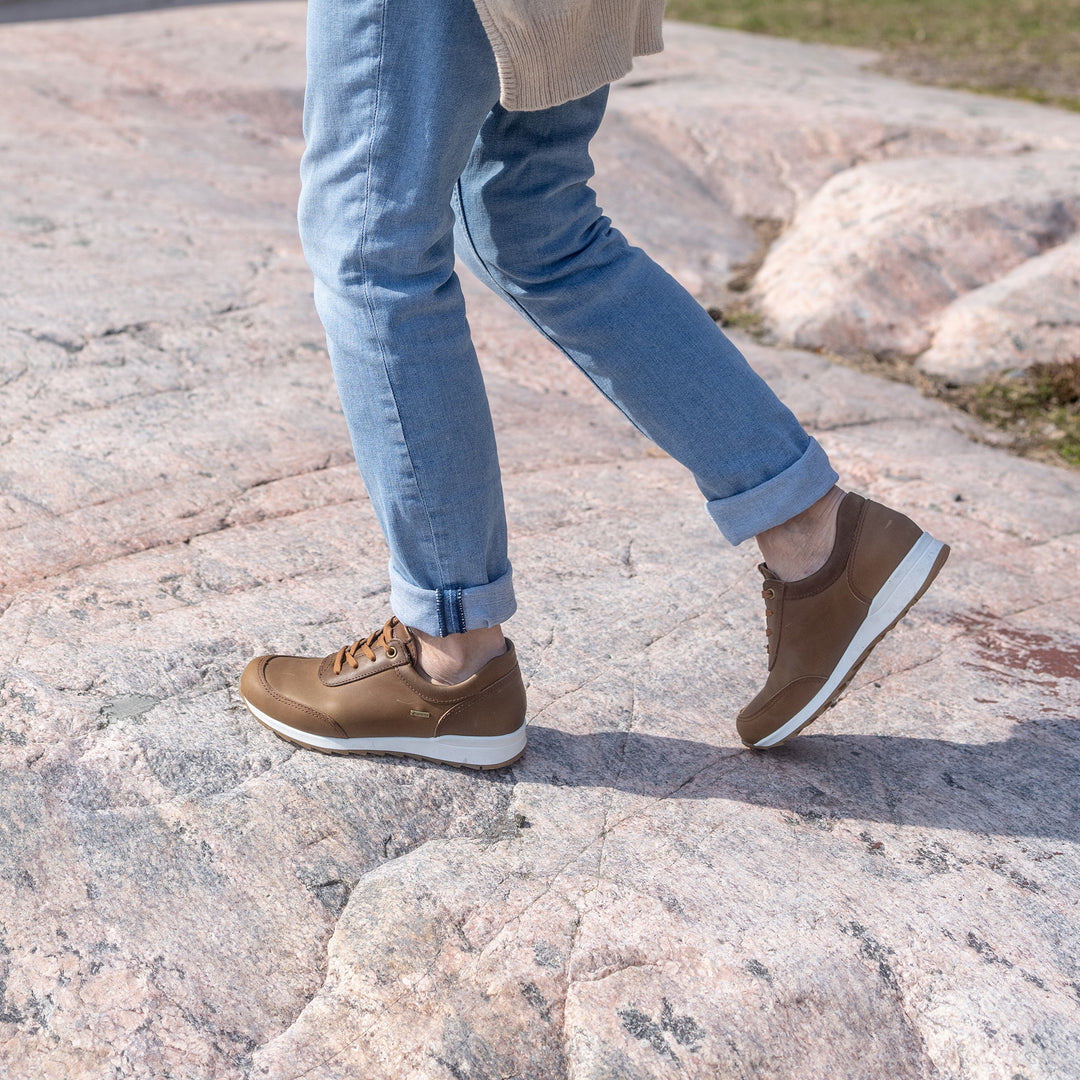 ASTERI Naisten GORE-TEX® sneakerit