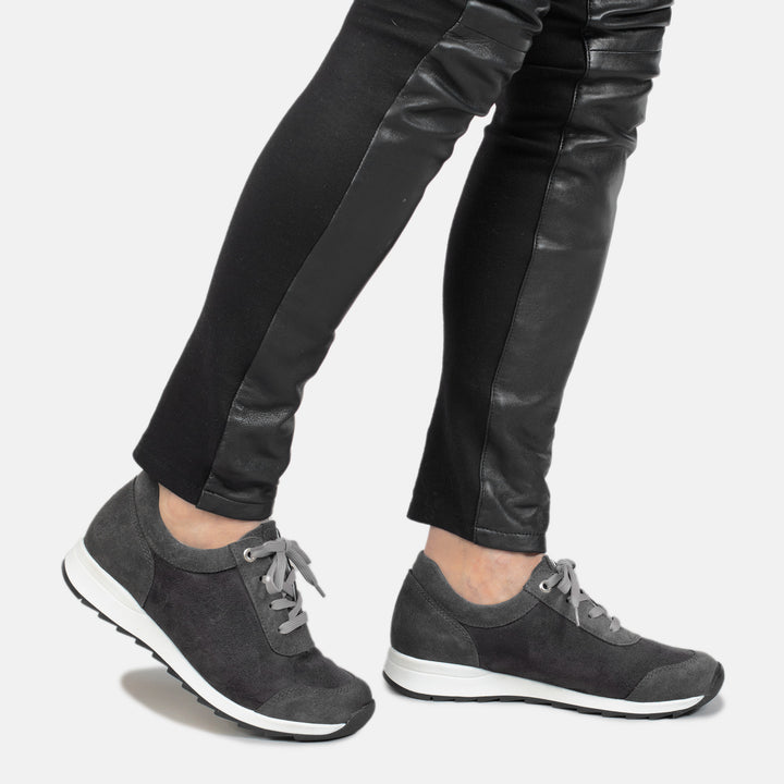 LUOTO Naisten stretch sneakerit