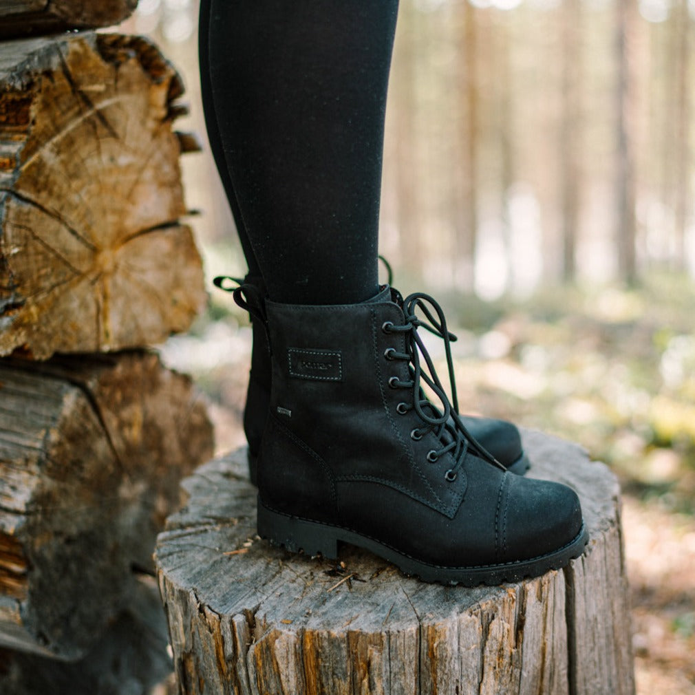 KUURA Naisten Pomar+ GORE-TEX® nilkkurit