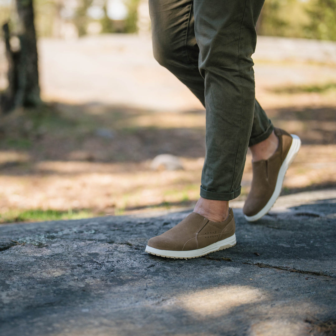 NAAKKA Miesten loaferit